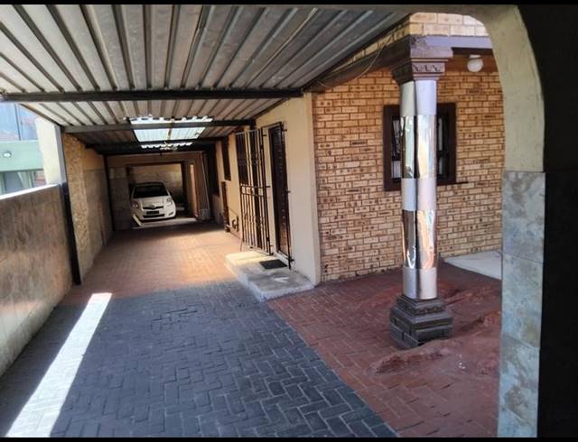 3 BEDROOM HOUSE FOR SALE IN DOBSONVILLE